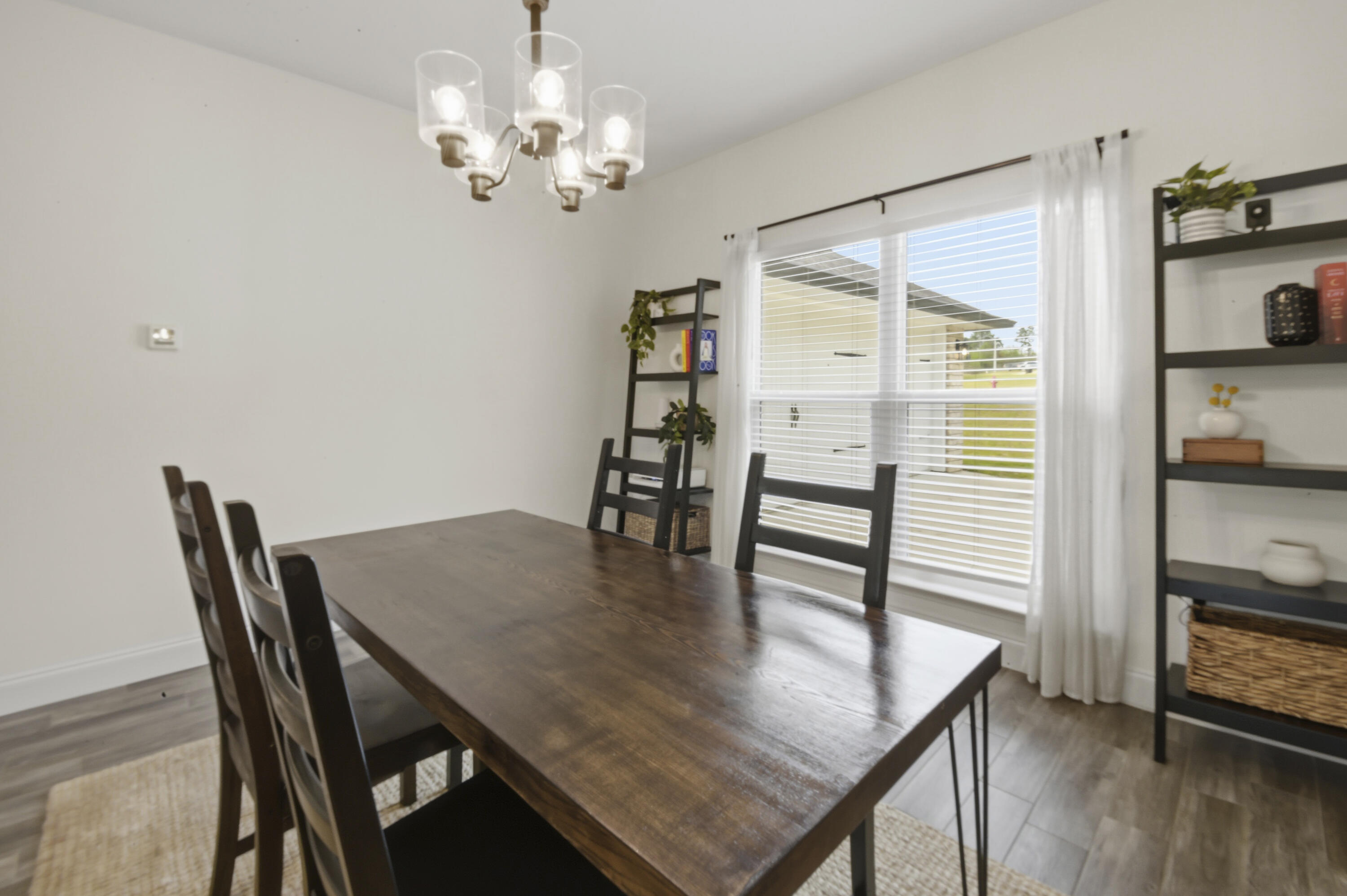 400 Scooter Cove Crestview, FL 32539 - Photo 10 of 31 HDR_4915