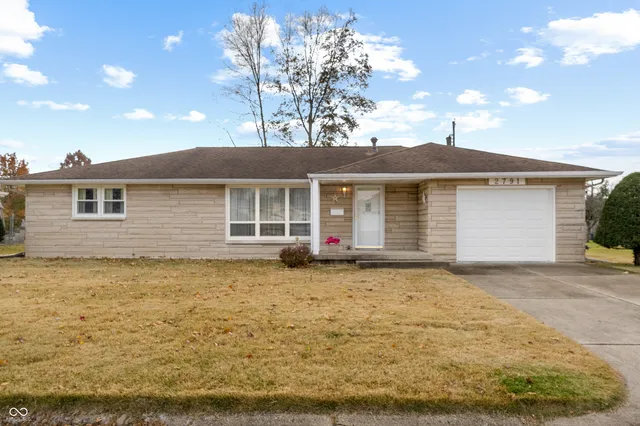 $214,900 | 2791 19th Street, Columbus, IN 47201