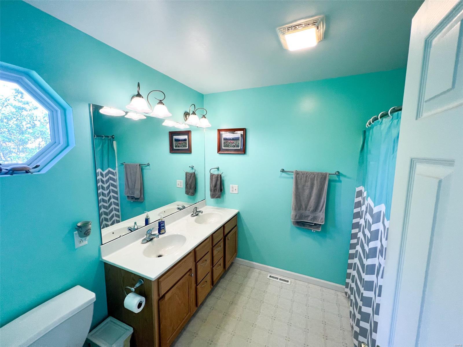1813 Marine Road St. Jacob, IL 62281 - Photo 13 of 18
