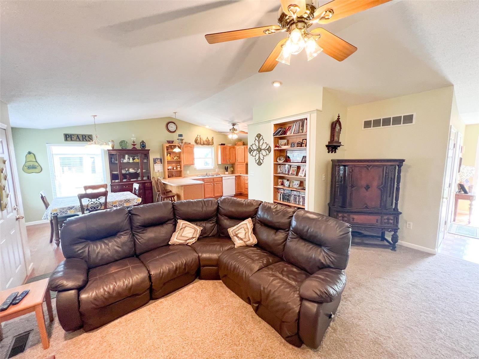 1813 Marine Road St. Jacob, IL 62281 - Photo 8 of 18