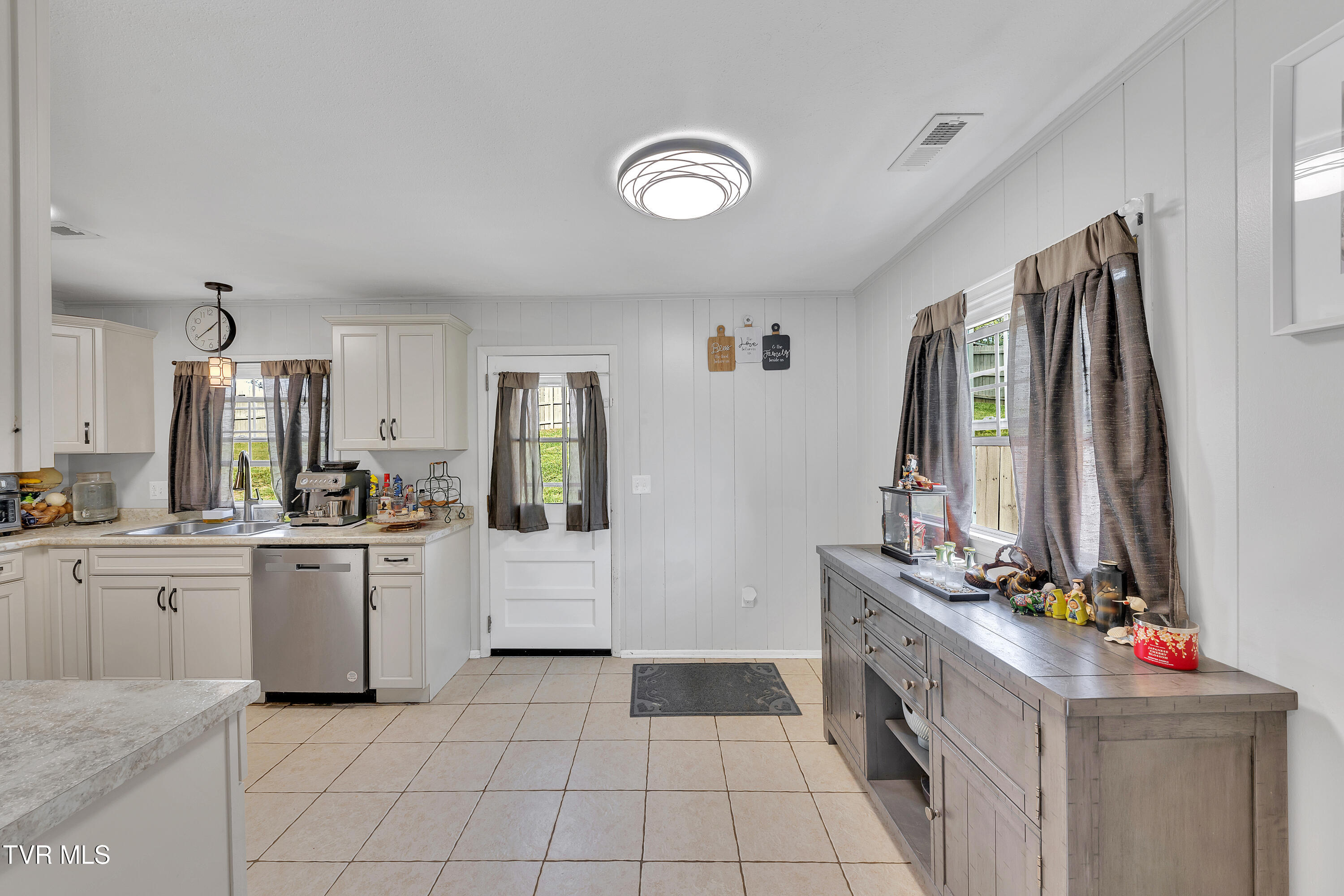 100 Martindale Road Bristol, TN 37620 - Photo 21 of 39 14_19