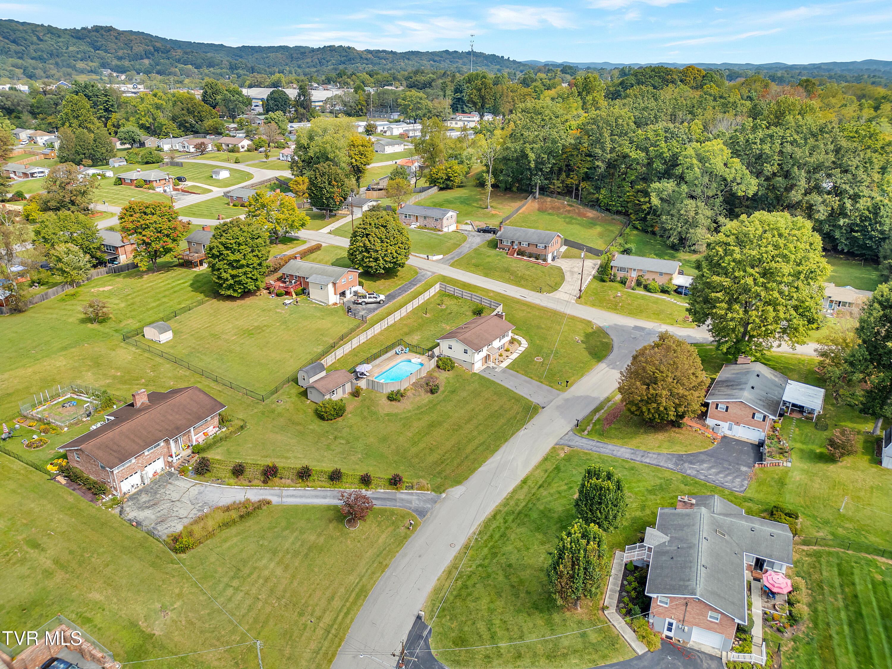 100 Martindale Road Bristol, TN 37620 - Photo 35 of 39 35_05