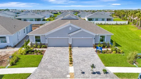 $2,700 | 18014 Cropside Trail, Bradenton, FL 34211