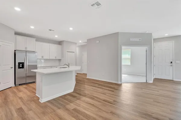 $2,700 | 18014 Cropside Trail, Bradenton, FL 34211
