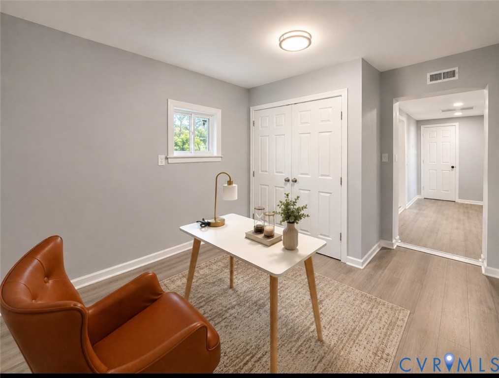 110 Locust Grove Cartersville, VA 23027 - Photo 13 of 26 a workspace with furniture and window