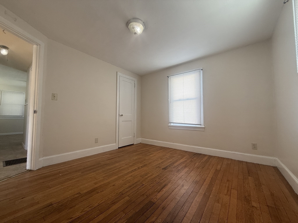 944 Wilbraham Road Springfield, MA 01109 - Photo 13 of 22