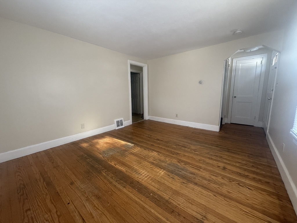 944 Wilbraham Road Springfield, MA 01109 - Photo 9 of 22