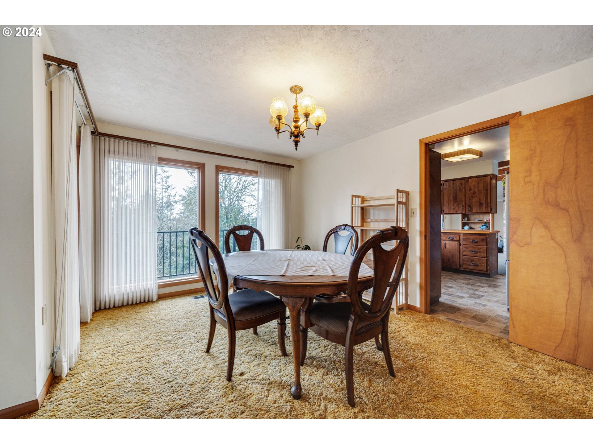 33821 Southeast Gunderson Road Sandy, OR 97055 - Photo 9 of 44 Dining Room