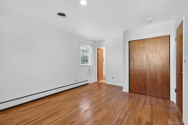 $575,000 | 11 Hilltop Lane, Warwick, NY 10990