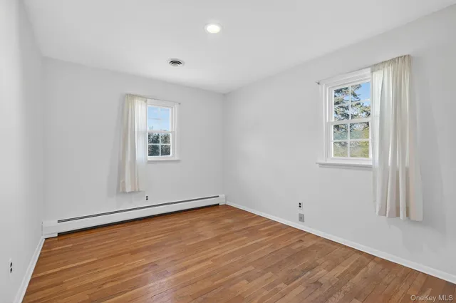 $575,000 | 11 Hilltop Lane, Warwick, NY 10990