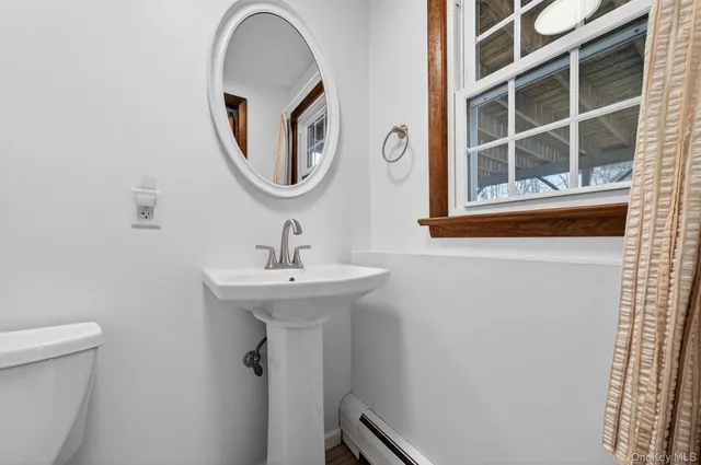 $575,000 | 11 Hilltop Lane, Warwick, NY 10990