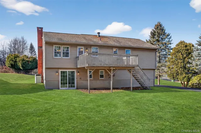 $575,000 | 11 Hilltop Lane, Warwick, NY 10990