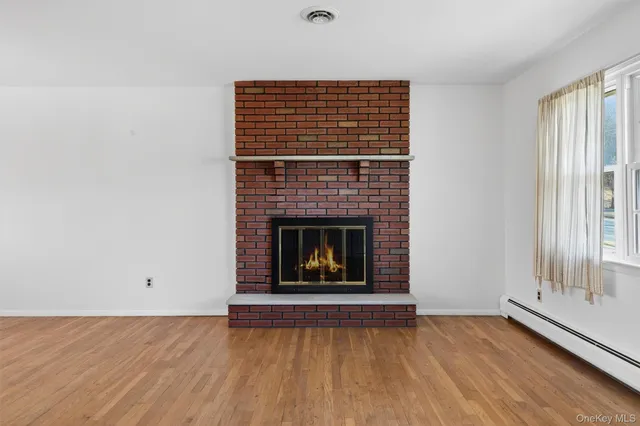 $575,000 | 11 Hilltop Lane, Warwick, NY 10990