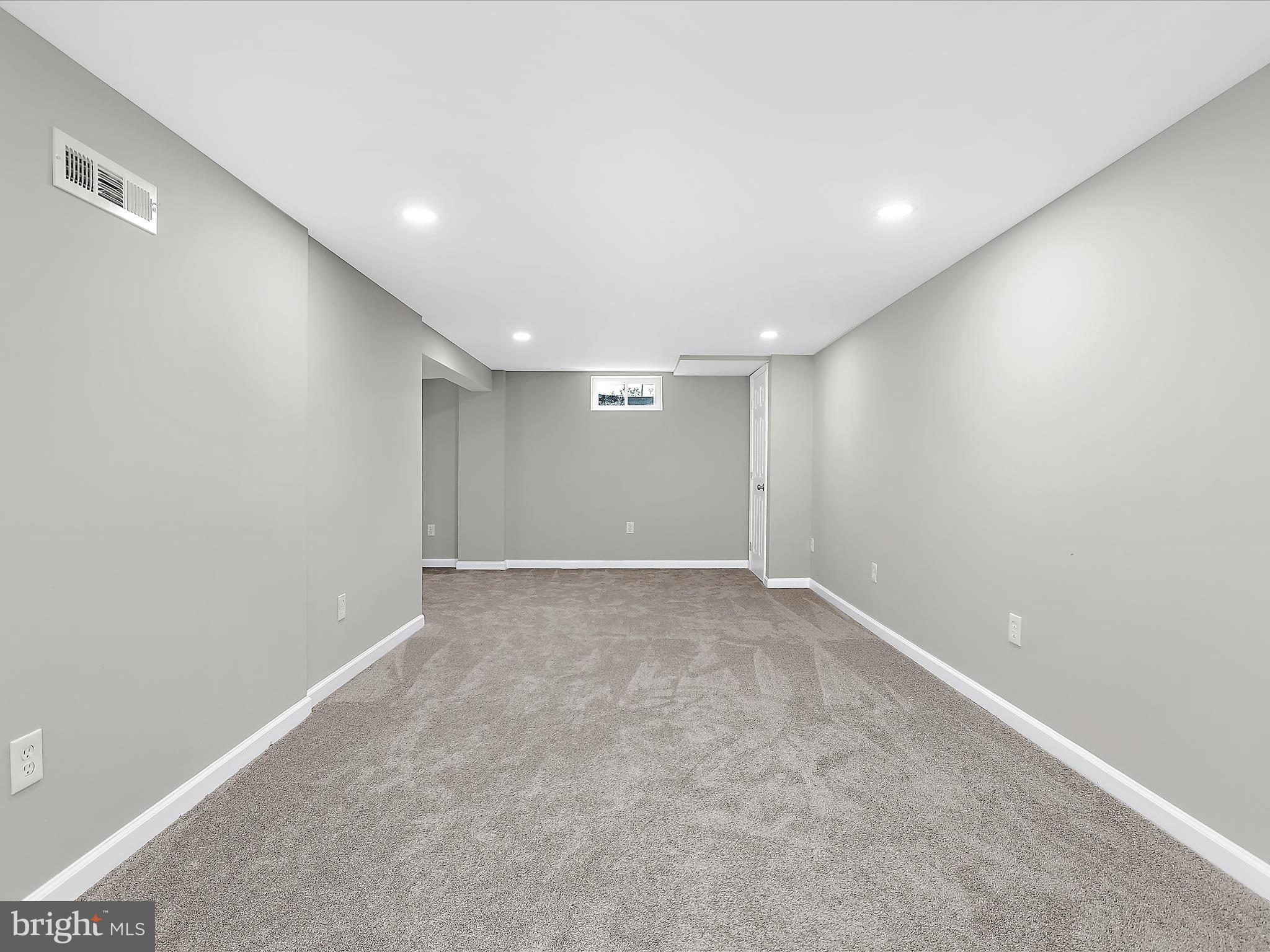 901 Vanderwood Road Baltimore, MD 21228 - Photo 26 of 43 a view of an empty room