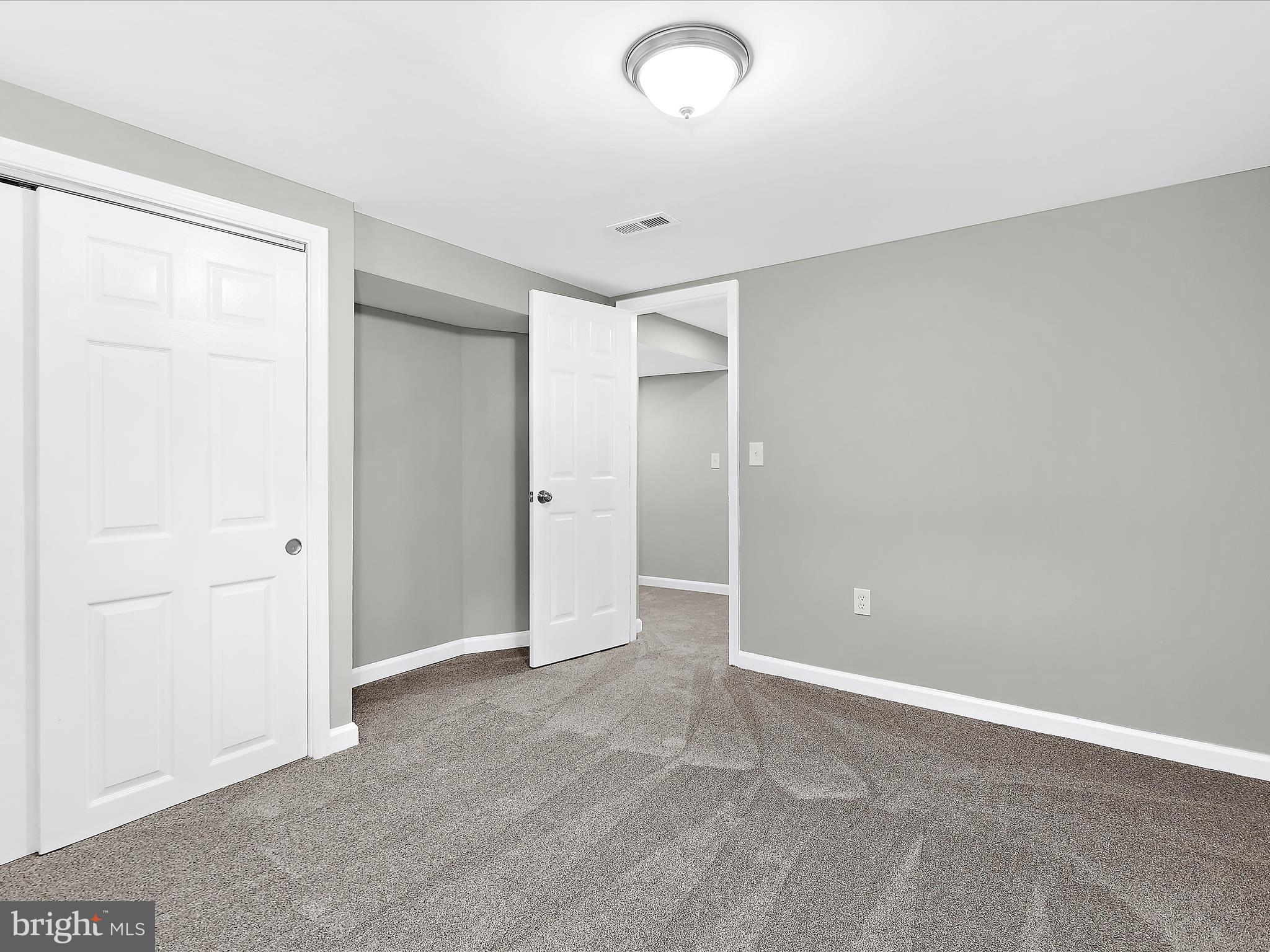 901 Vanderwood Road Baltimore, MD 21228 - Photo 34 of 43 a view of an empty room