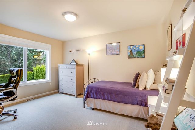 $1,255,000 | 531 Timber Creek Drive Northwest, Issaquah, WA 98027