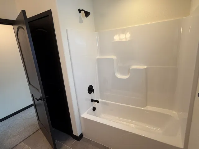 $559,900 | 1742 Whalen Drive, Oconomowoc, WI 53066