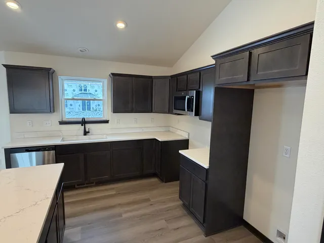 $559,900 | 1742 Whalen Drive, Oconomowoc, WI 53066