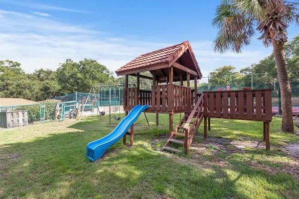 $267,000 | 2712 12th Court, Palm Harbor, FL 34684