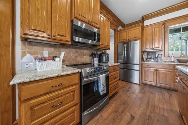 $1,149,000 | 10227 County Road 4101, Frankston, TX 75763
