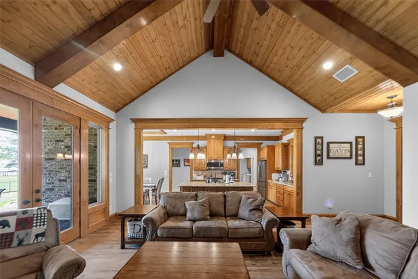 $1,149,000 | 10227 County Road 4101, Frankston, TX 75763