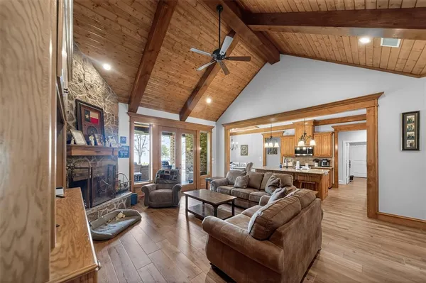 $1,149,000 | 10227 County Road 4101, Frankston, TX 75763