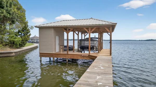 $1,149,000 | 10227 County Road 4101, Frankston, TX 75763