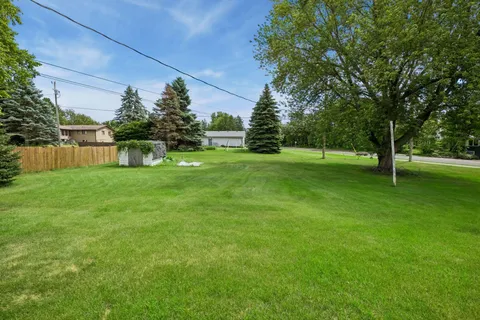 $490,000 | 1790 Crestridge Lane, Eagan, MN 55122