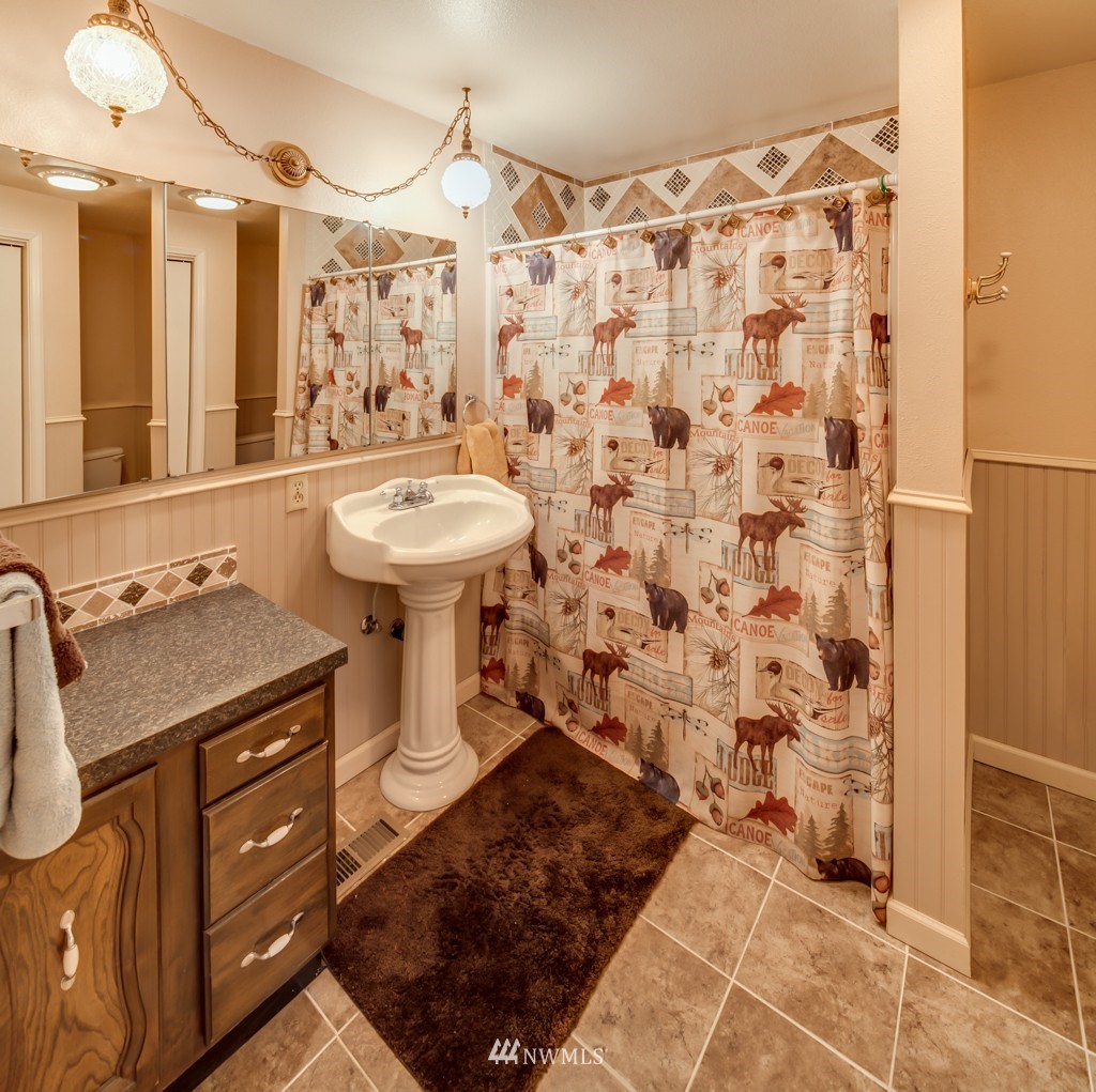1396 Kamm Road Lynden, WA 98264 - Photo 13 of 20 Gallery Image 13