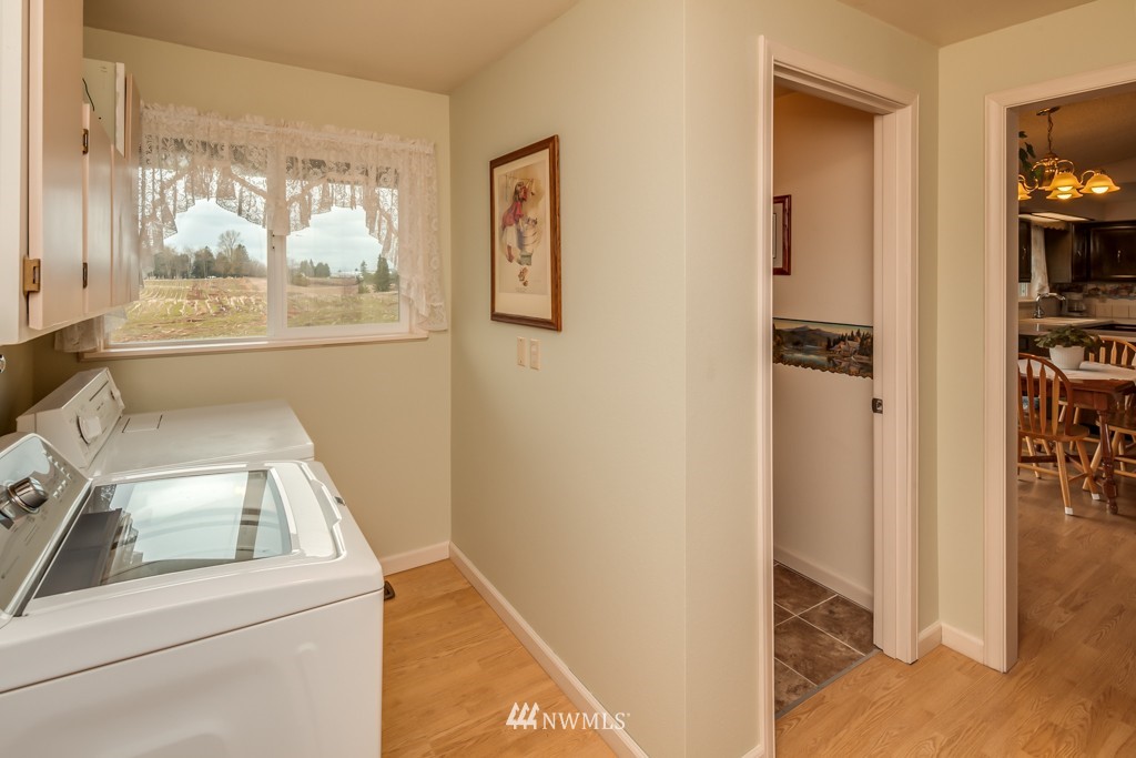 1396 Kamm Road Lynden, WA 98264 - Photo 14 of 20 Gallery Image 14
