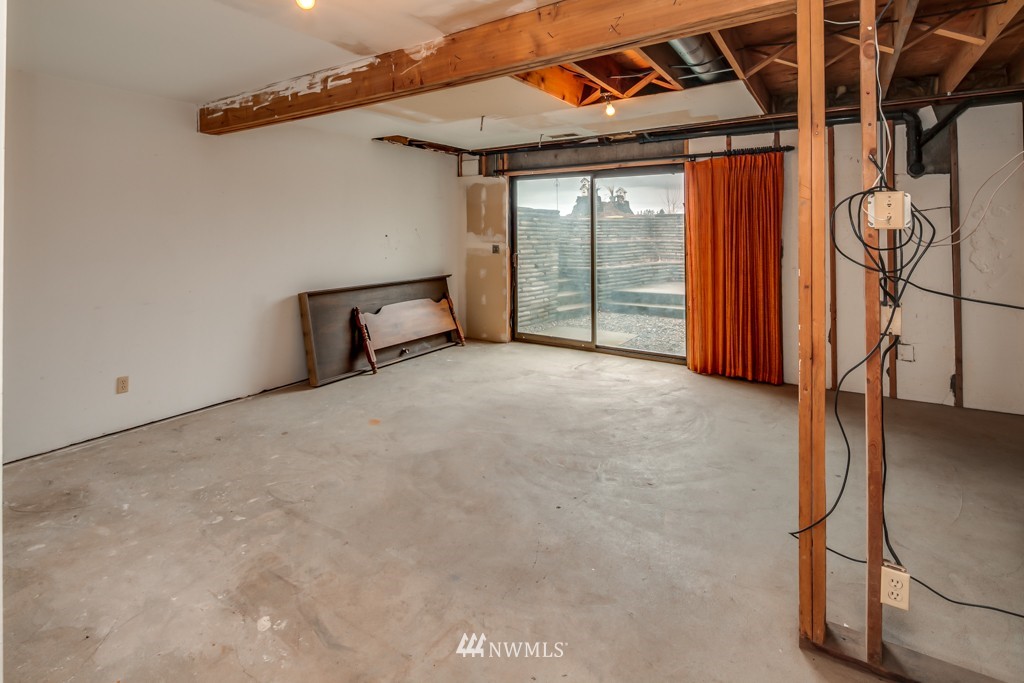 1396 Kamm Road Lynden, WA 98264 - Photo 15 of 20 Gallery Image 15