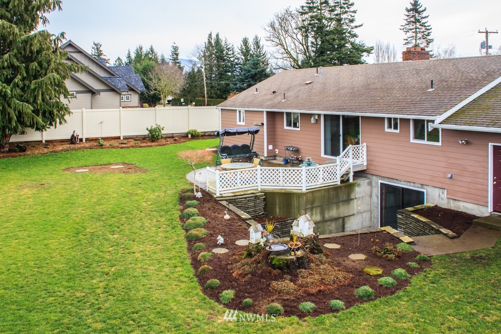 1396 Kamm Road Lynden, WA 98264 - Photo 17 of 20 Gallery Image 17