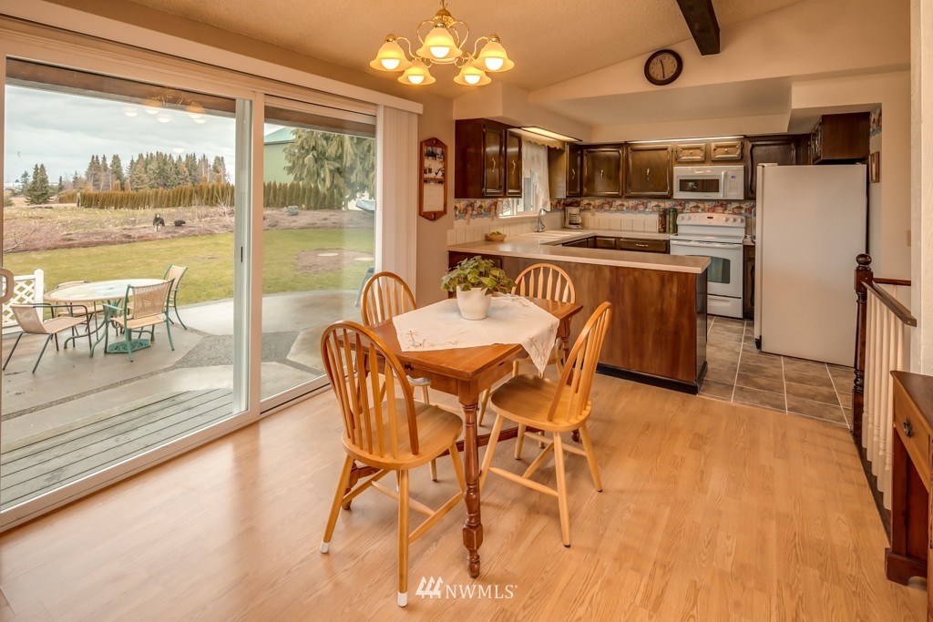 1396 Kamm Road Lynden, WA 98264 - Photo 5 of 20 Gallery Image 5
