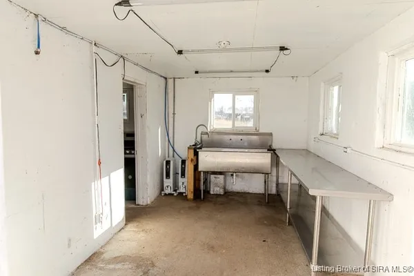 $422,100 | 9408 State Highway 7, Dupont, IN 47231