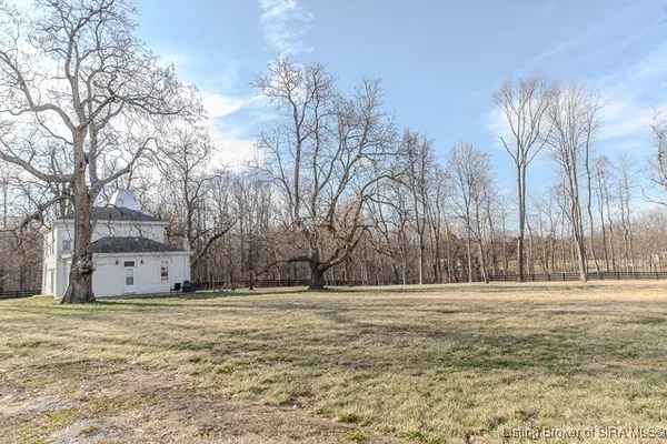 $422,100 | 9408 State Highway 7, Dupont, IN 47231
