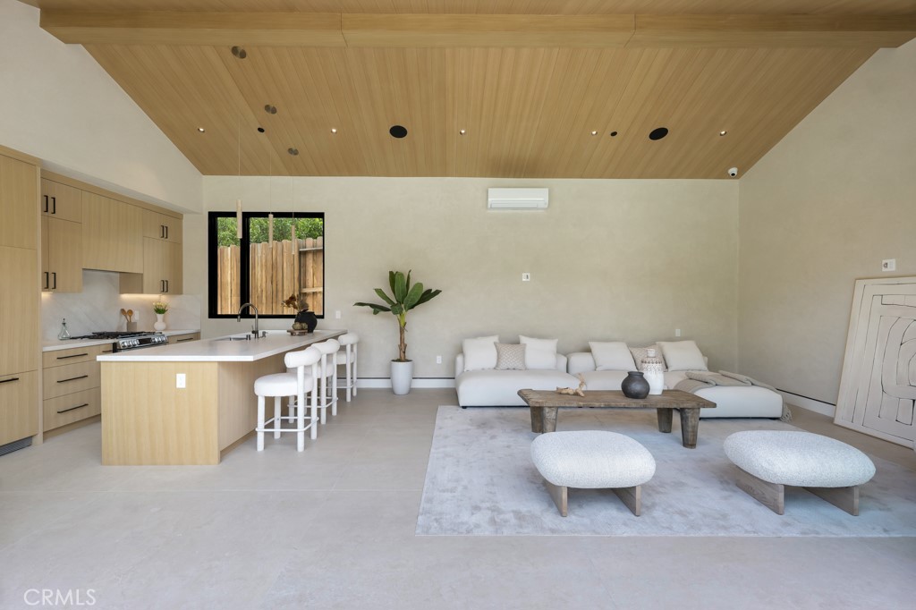 16708 Huerta Road Encino, CA 91436 - Photo 48 of 72 Gallery Image 48