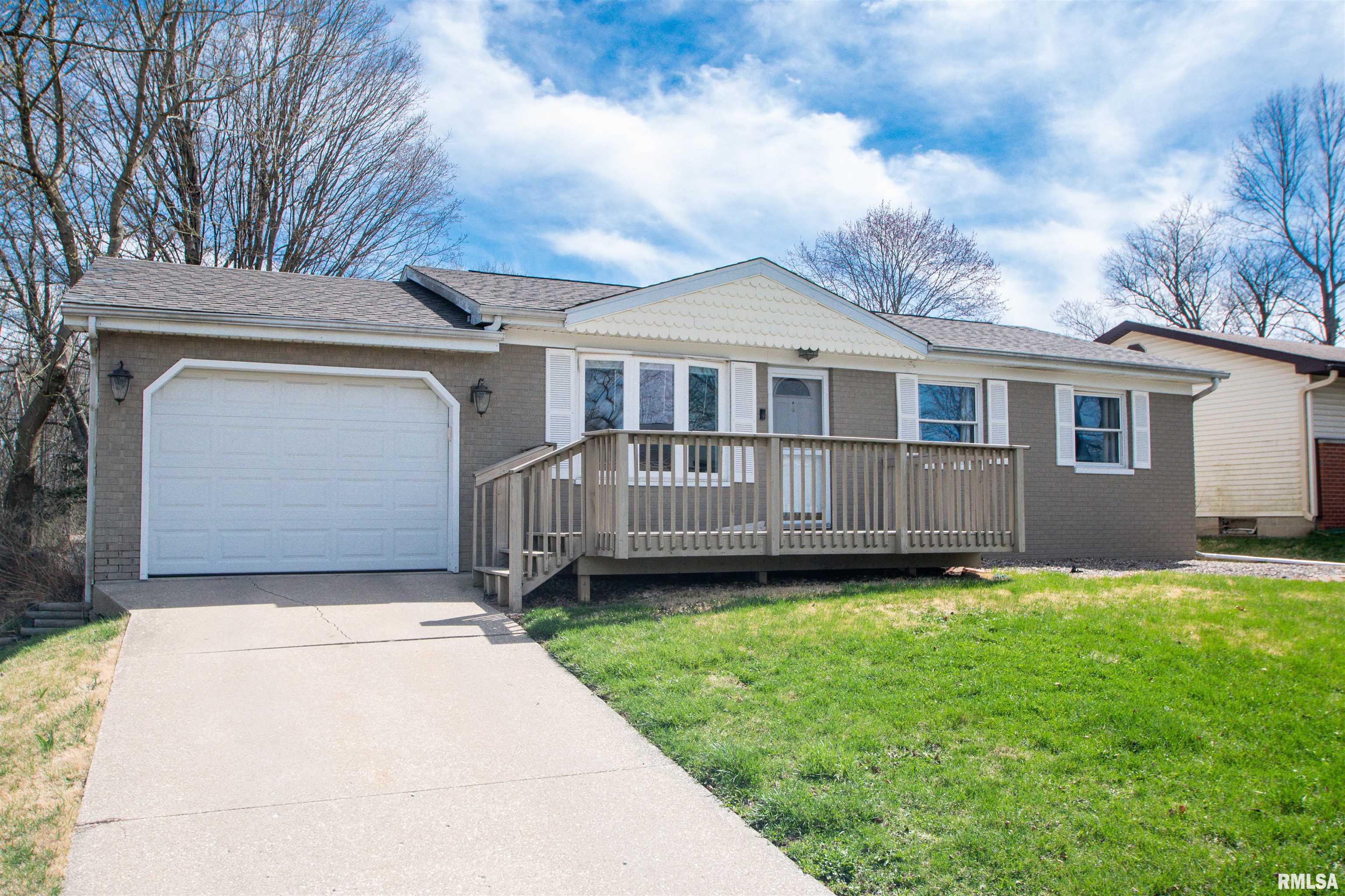 238 Briargate Road Washington, IL 61571 - Photo 1 of 29 Gallery Image 1