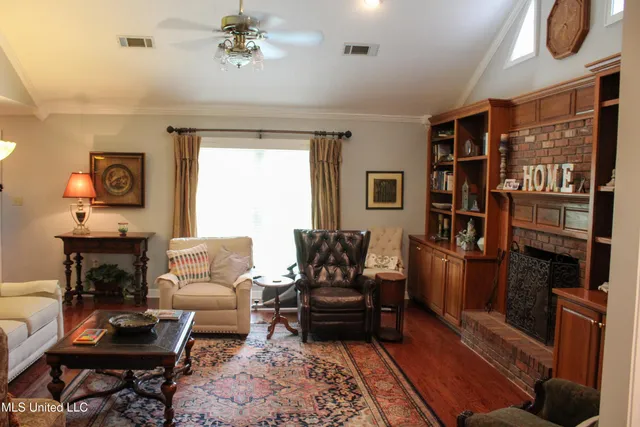 $395,000 | 514 County Road 352, Greenwood, MS 38930