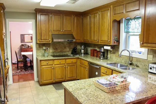 $395,000 | 514 County Road 352, Greenwood, MS 38930