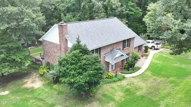 $395,000 | 514 County Road 352, Greenwood, MS 38930