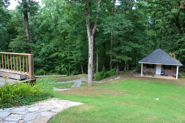 $395,000 | 514 County Road 352, Greenwood, MS 38930