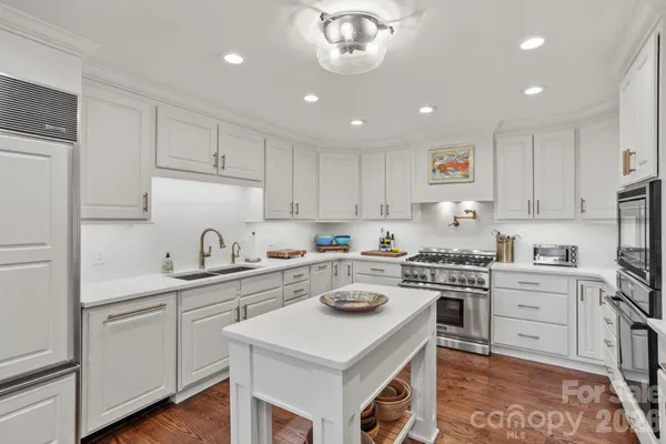 $1,290,000 | 171 Old Hillside Lane, Flat Rock, NC 28731