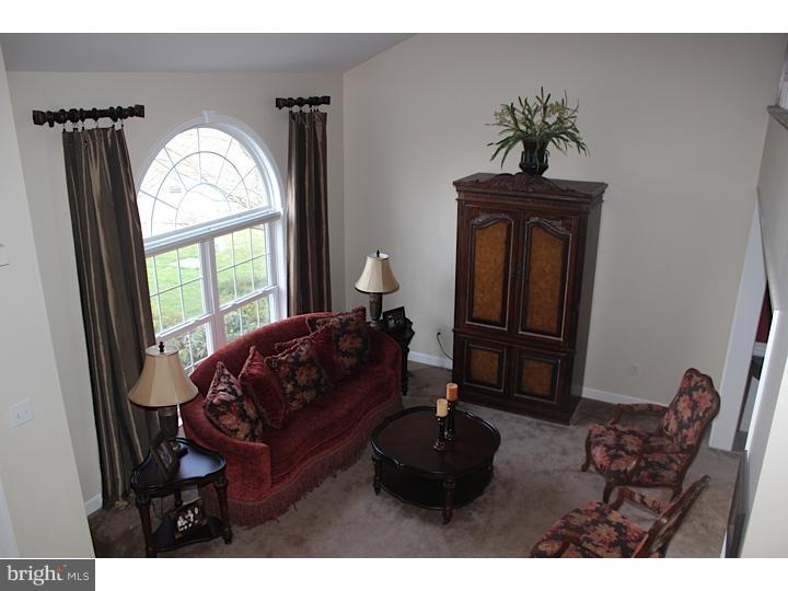 24 Virginia Avenue Sinking Spring, PA 19608 - Photo 13 of 25 Living Room