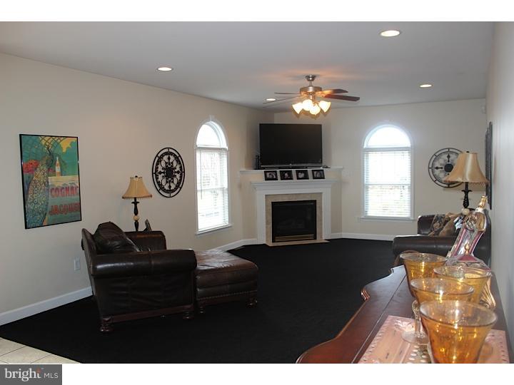 24 Virginia Avenue Sinking Spring, PA 19608 - Photo 5 of 25 Family Room