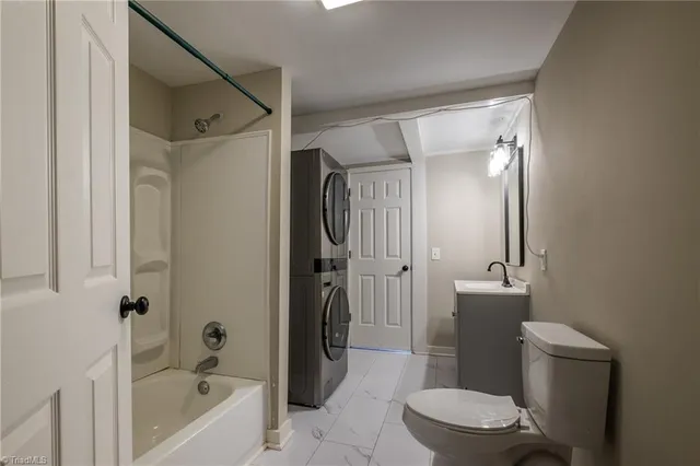 $1,225 | 109 Reeves Lane, Elkin, NC 28621