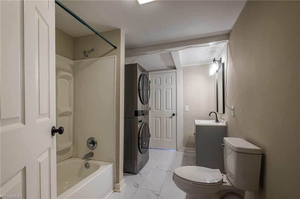 109 Reeves Lane Elkin, NC 28621 - Photo 8 of 16