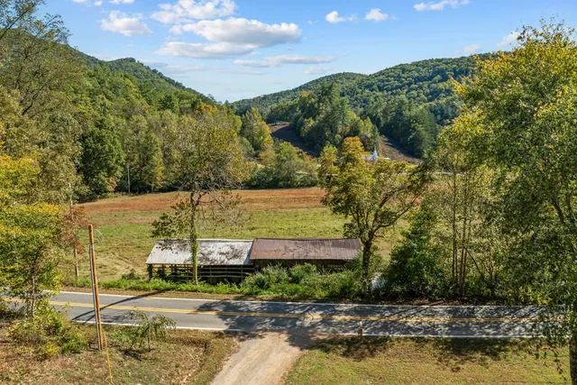 $449,900 | 21136 Joe Brown Highway, Murphy, NC 28906