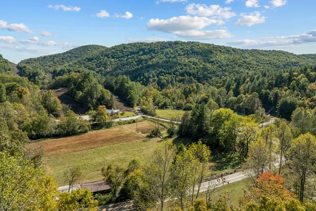 $449,900 | 21136 Joe Brown Highway, Murphy, NC 28906