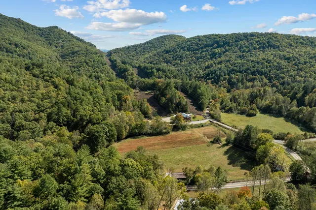 $449,900 | 21136 Joe Brown Highway, Murphy, NC 28906