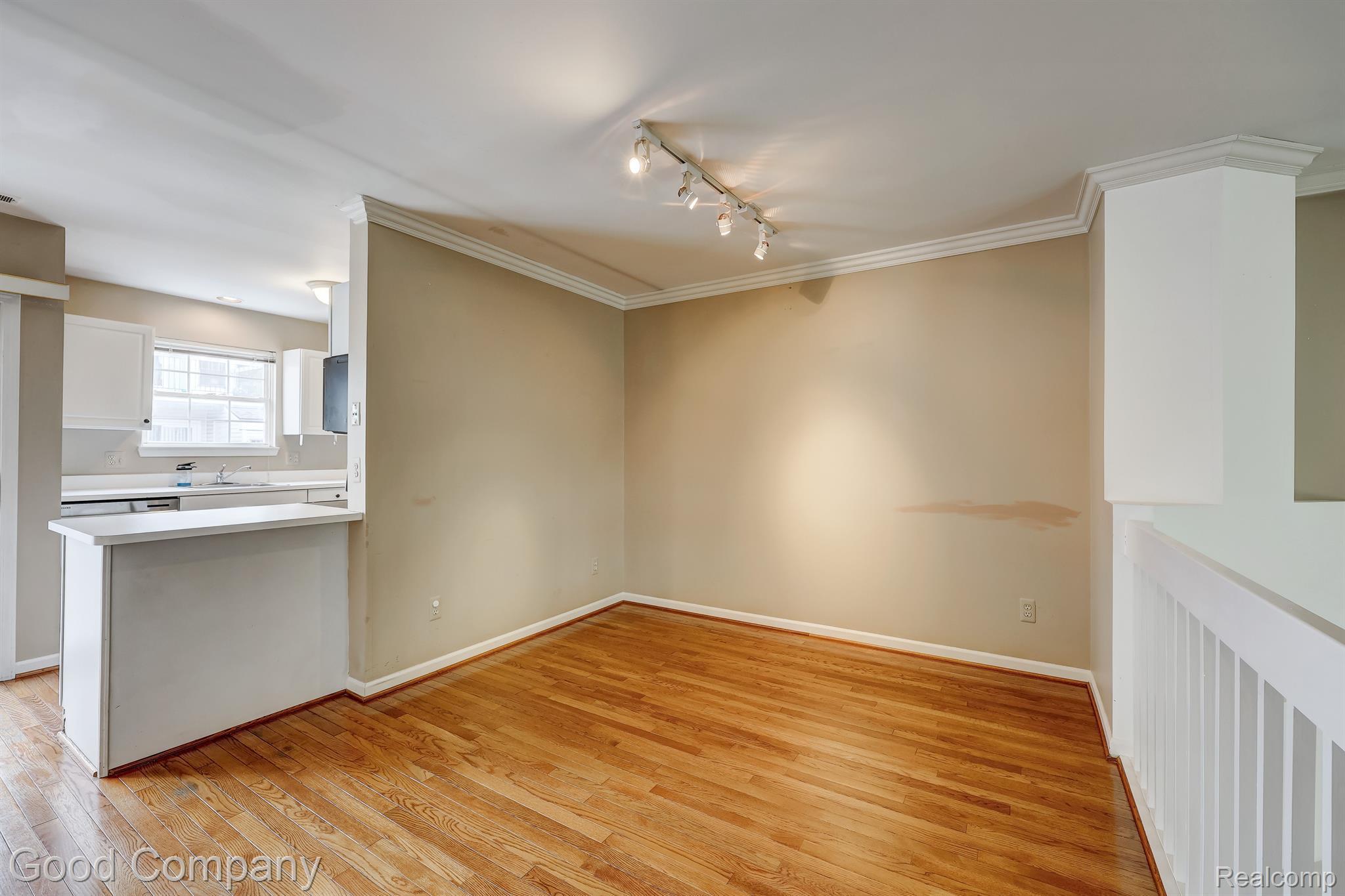 159 Georgetown Square North Royal Oak, MI 48067 - Photo 11 of 41